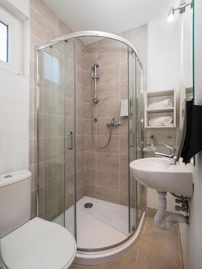 אומיס Mediteran Travel Mobile Homes Galeb מראה חיצוני תמונה