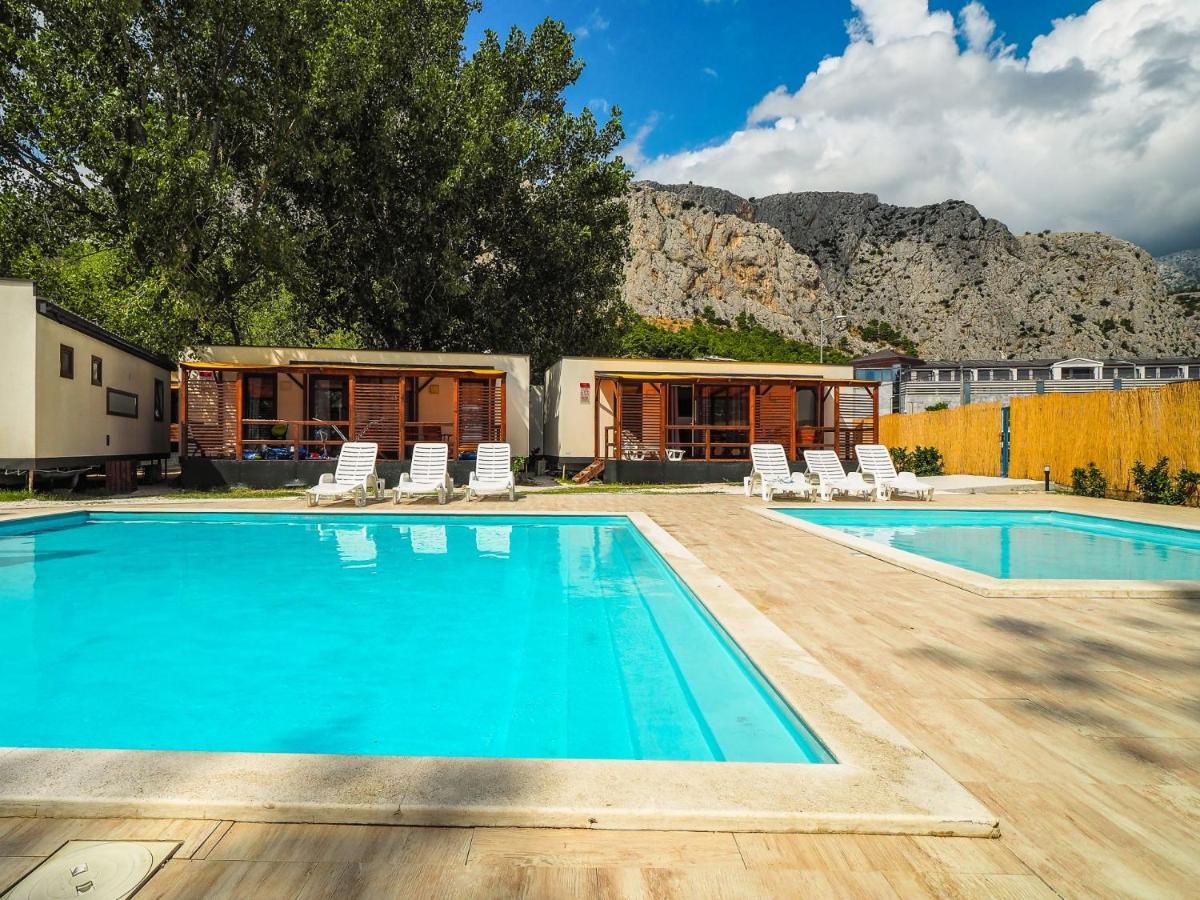 אומיס Mediteran Travel Mobile Homes Galeb מראה חיצוני תמונה